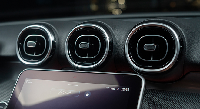 2023 Mercedes Benz C-Class interior airvents