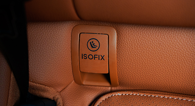 2023 Mercedes Benz C-Class ISOFIX