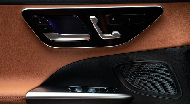 2023 Mercedes Benz C-Class power seat