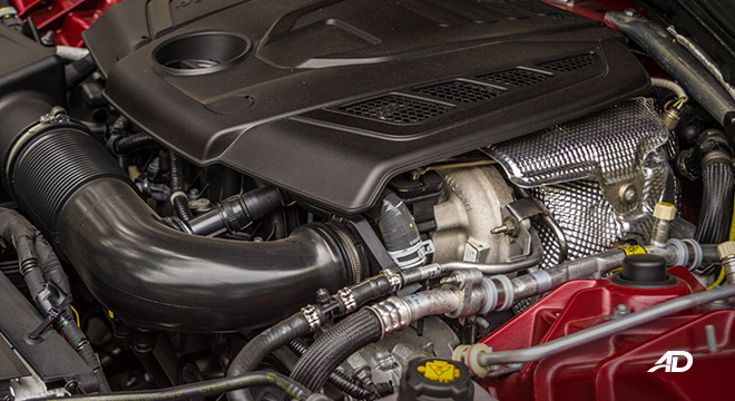 Alfa Romeo Giulia engine