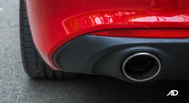 Alfa Romeo Giulia exterior exhaust