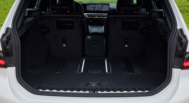 BMW 3 Series Touring Trunk