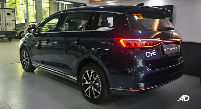 BYD eMAX 7