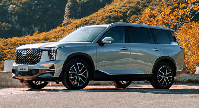 GAC GS8 4WD Quarter View