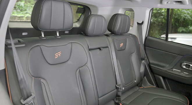 JETOUR T1 Lightning i-DM