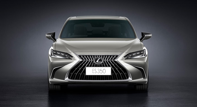 Lexus ES Premier Philippines front angle