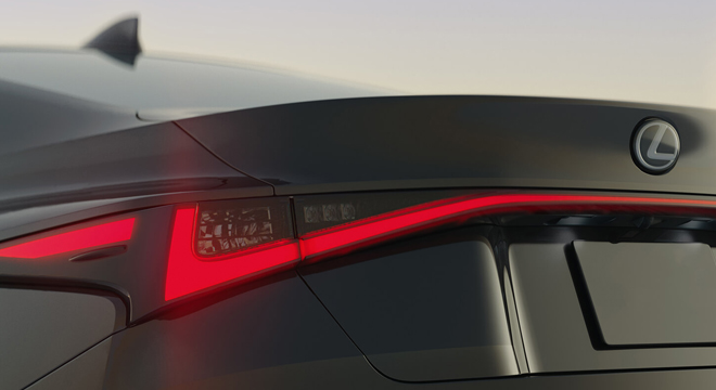 Lexus IS
