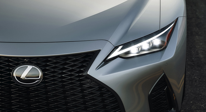 Lexus IS
