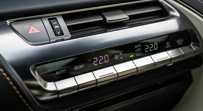Lexus LC 500 air conditioning controls