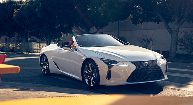 Lexus LC 500 Convertible front quarter