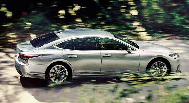 Lexus LS 500h Premier