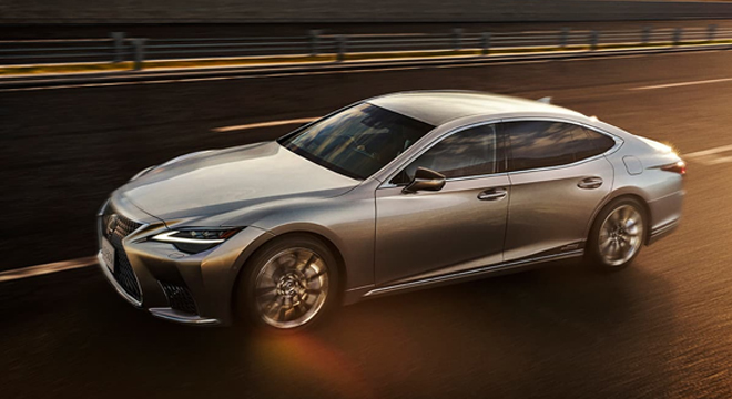 Lexus LS 500h Premier side profile