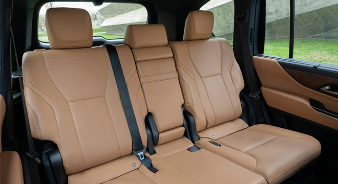 Lexus LX second row