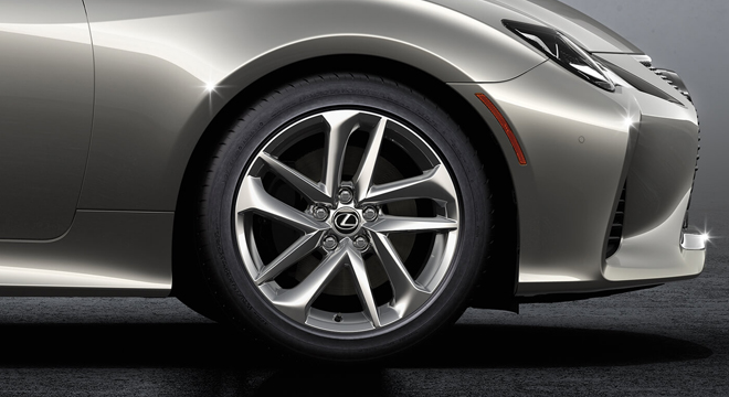 Lexus RC 2022 wheels