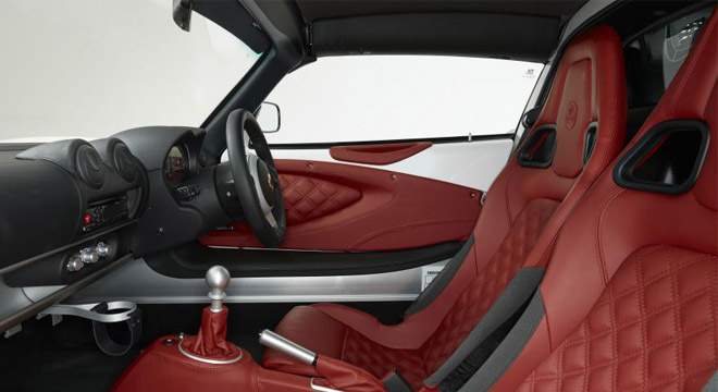 Lotus Exige 2018 interior