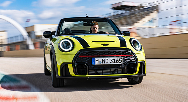 MINI Cooper John Cooper Works Convertible