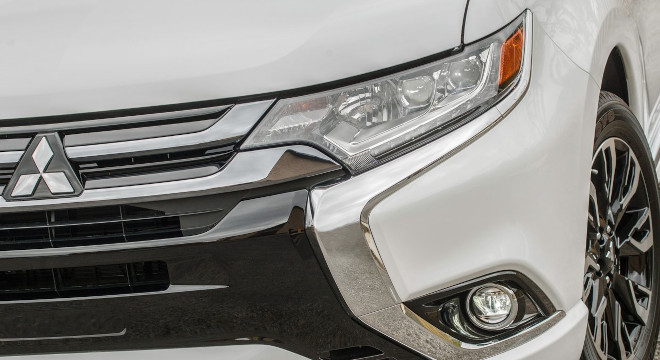 Mitsubishi Outlander PHEV Headlights
