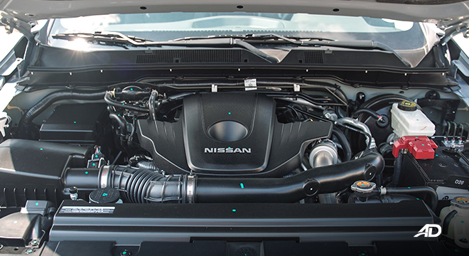 Nissan Navara enginebay