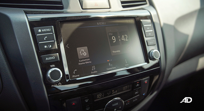 Nissan Navara infotainment system