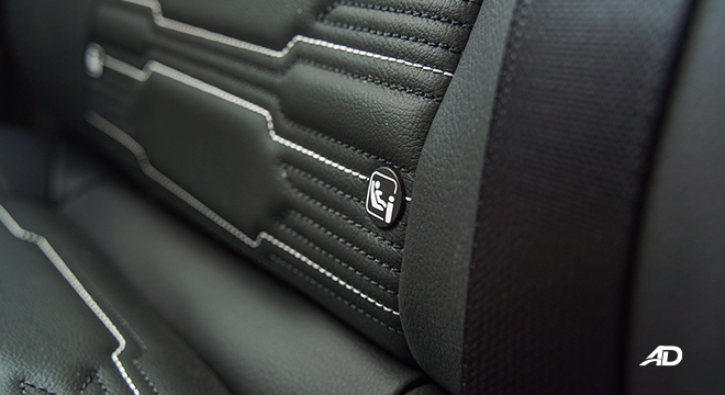 Nissan Navara ISOFIX points