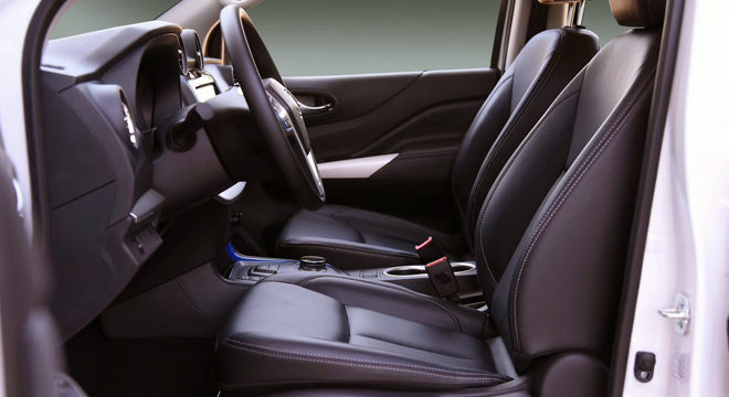 Rich 6 EV Front Interior