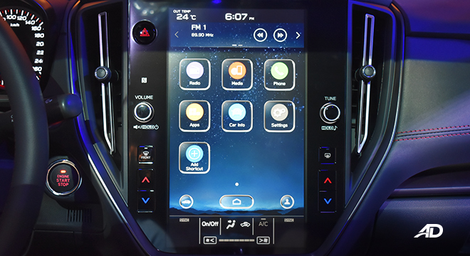 Subaru WRX Wagon infotainment