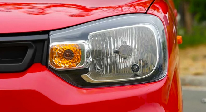 Suzuki S-Presso Headlights