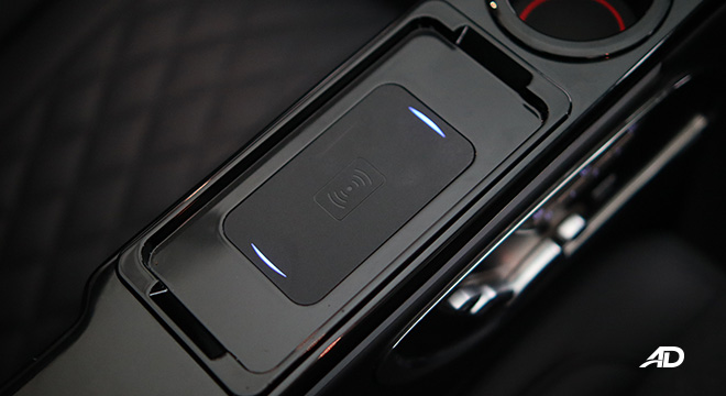 Tesla Model Y Wireless Charging Pad