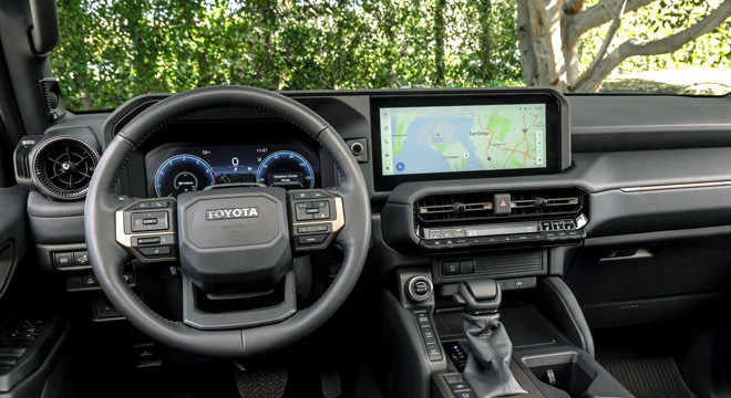 Toyota Land Cruiser Prado Cabin