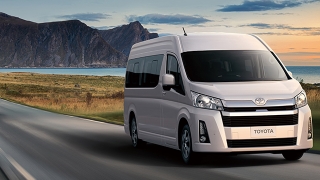 toyota hiace grandia 2019