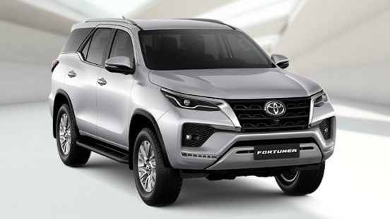 Toyota Fortuner 2.8 Q Diesel 4x2 AT (White Pearl) 2021, Philippines
