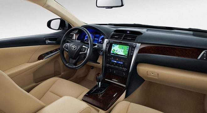 2018 Toyota Camry 2.5 V AT White Pearl Philippines Interior