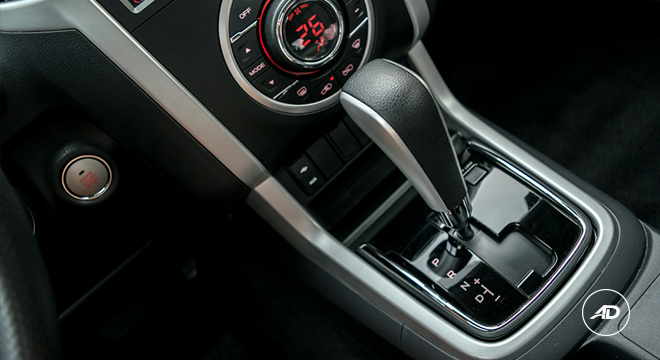2021 Isuzu mu-X interior gear shifter Philippines