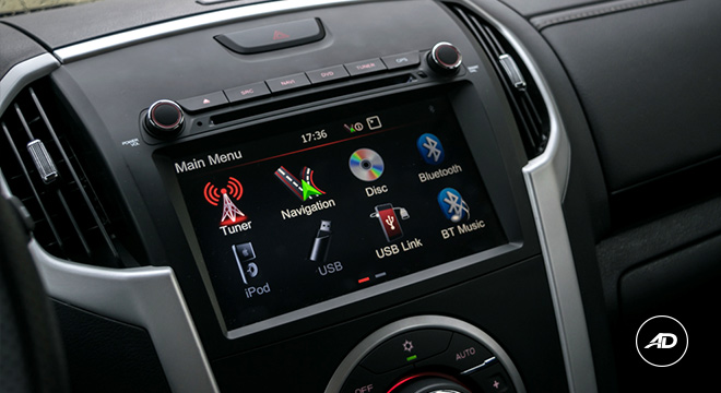 2021 Isuzu mu-X interior infotainment system Philippines