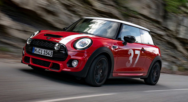 2021 Mini Cooper 3-Door Paddy Hopkirk Edition  moving shot