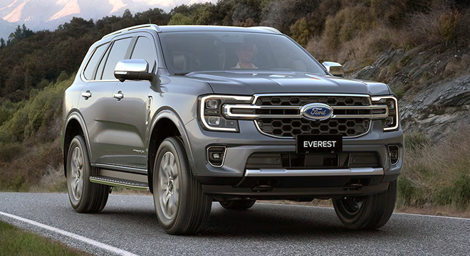 Ford Everest 2.0 Turbo Titanium+ 4x2 AT