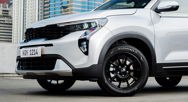 Kia Sonet Silky Silver K-Style Edition