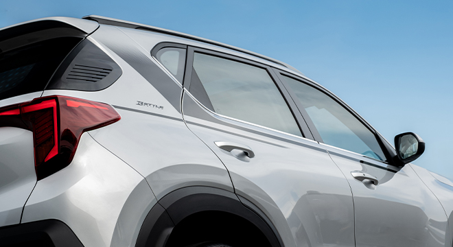 Kia Sonet Silky Silver K-Style Edition