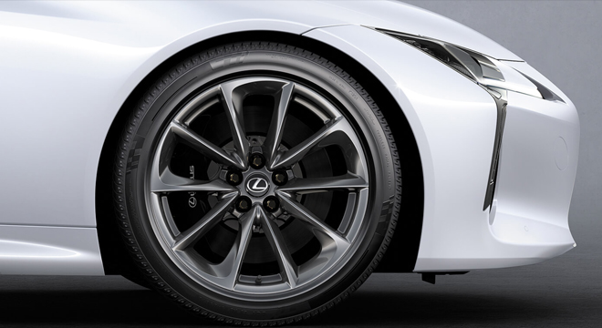 Lexus LC 500 Convertible wheel