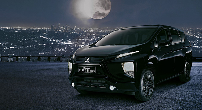 MITSUBISHI XPANDER AT BLACK SERIES