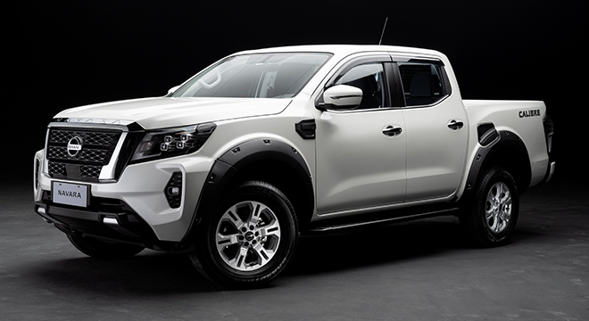 Nissan Navara EL white