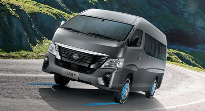 Nissan NV350 Urvan 2.5 Premium MT