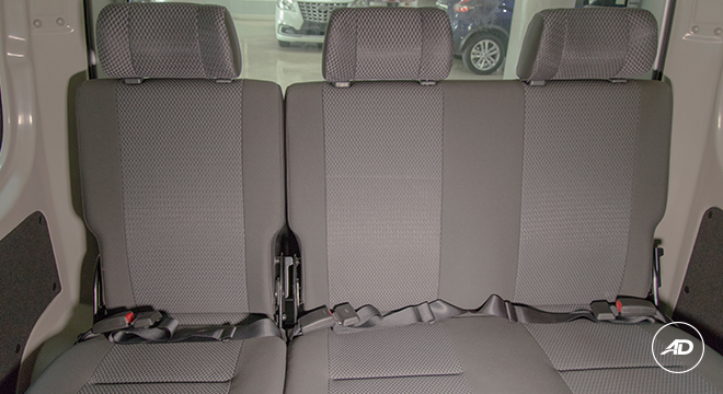 Nissan NV350 Urvan Escapade 12-Seater 2019, Philippines Price & Specs