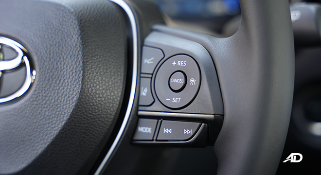 Toyota Corolla Cross V CVT 15