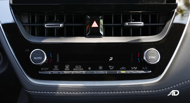 Toyota Corolla Cross V CVT 19