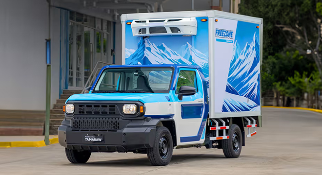 Toyota Tamaraw 2.4 Ref Van DSL MT