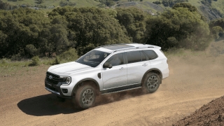 Ford Everest Wildtrak 4x2 AT S.Pearl White