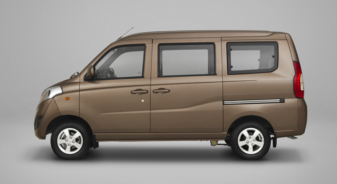 2018 Foton Gratour Minivan side