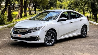 2020 Honda Civic E exterior front quarter Philippines