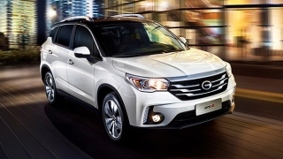 2021 GAC GS4 exterior front quarter right Philippines